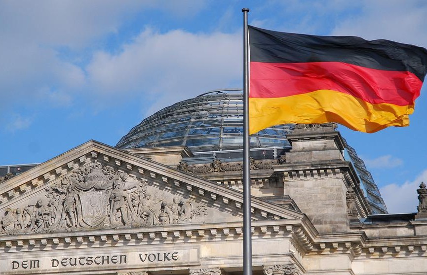 На заполнение газохранилищ в Германии выделят 15 млрд евро