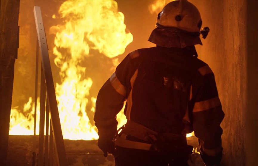 Пожар в жилом доме в Барселоне: не менее 18 человек пострадали