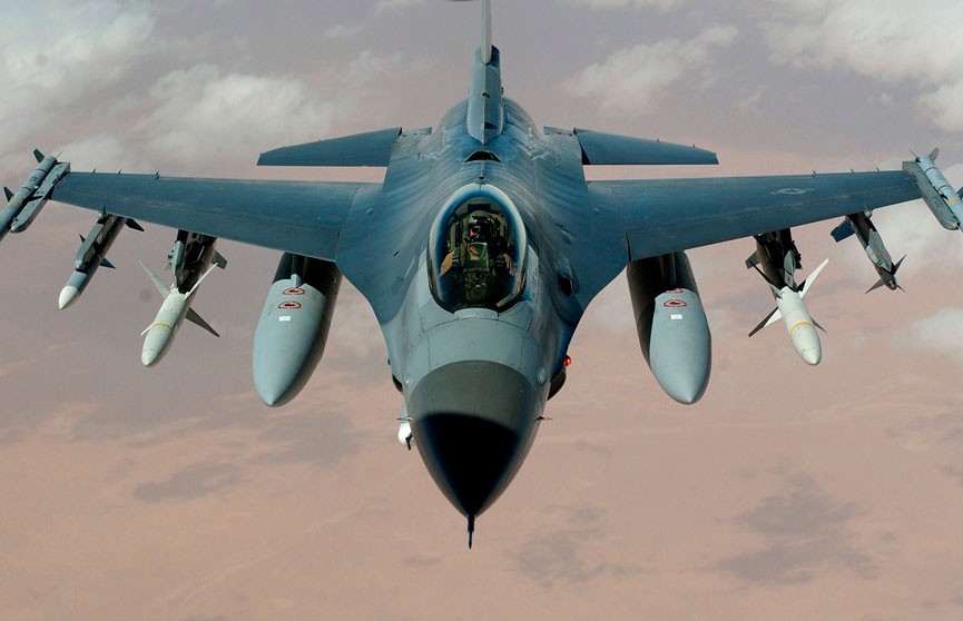 Валерий Залужный заявил о необходимости поставок Украине истребителей F-16