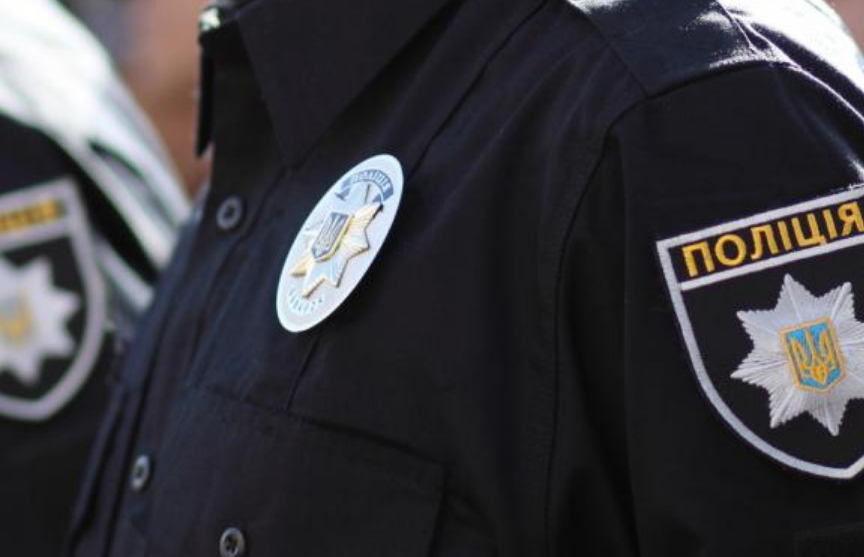 Пьяный украинский полицейский не смог сбежать с места ДТП и привлек подставного водителя