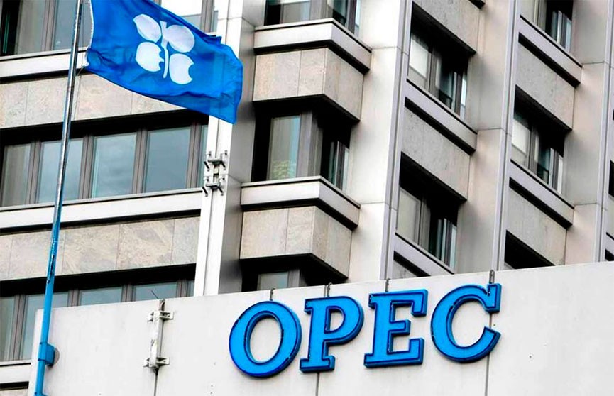 Страны ОПЕК+ договорились увеличить добычу нефти на 0,5 млн баррелей в сутки