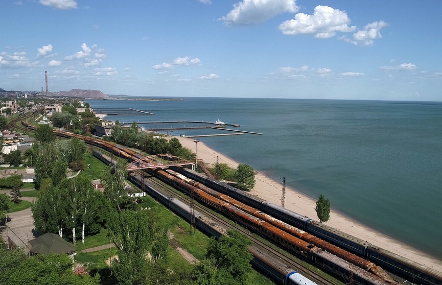 Взрыв на пляже в Мариуполе: погибли два человека – среди них ребенок