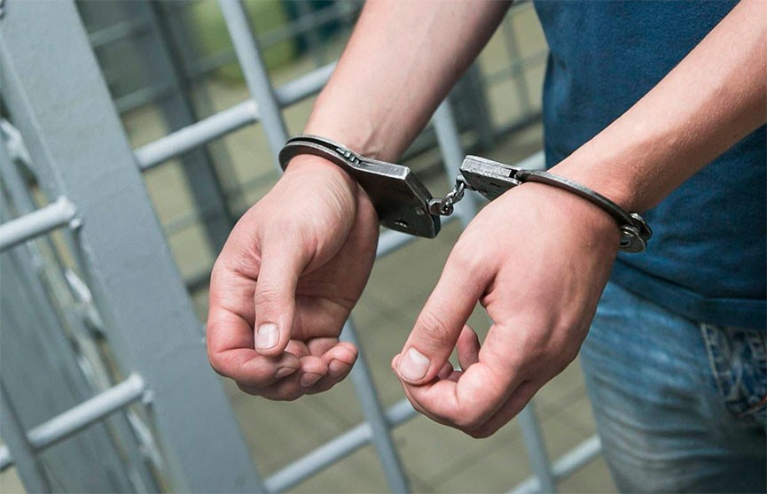 Двух белорусов осудили на 18 и 22 года колонии за убийство и разбой