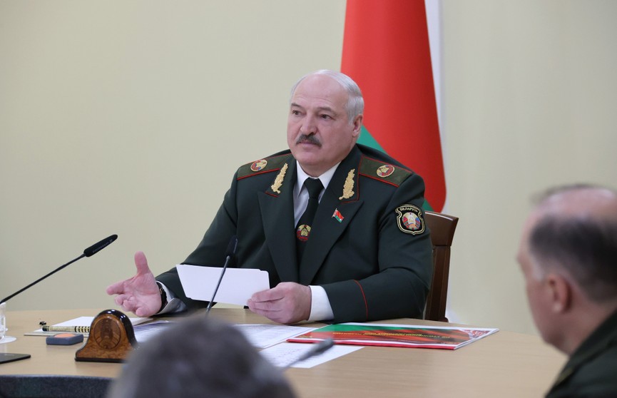 Небольшая Беларусь может противостоять самым крупным государствам – Лукашенко