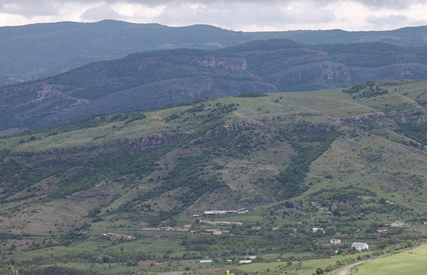 Беларусь построит в Карабахе населенный пункт наподобие агрогородка на 420 семей