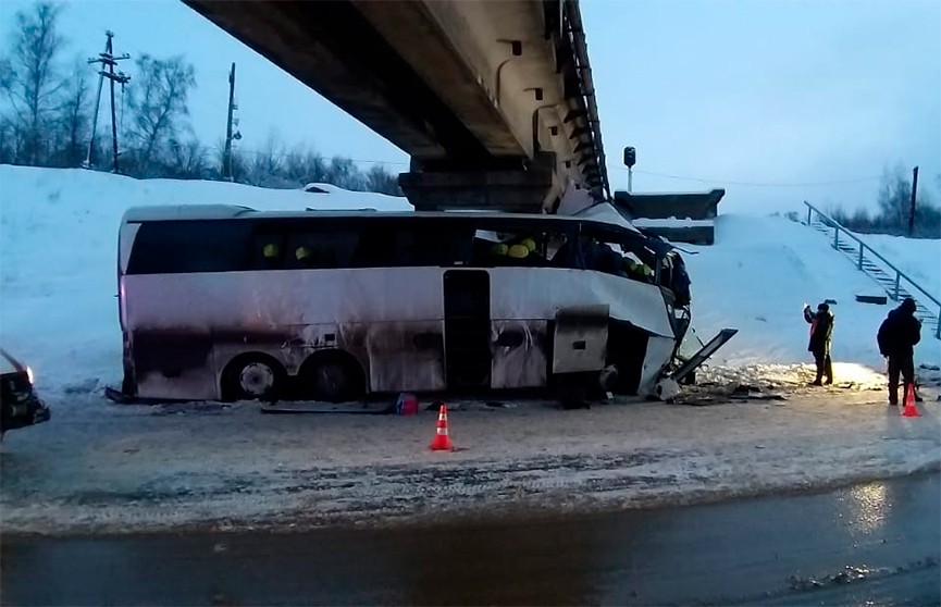 Пятеро погибли, десятки – пострадали: под Рязанью автобус попал в ДТП
