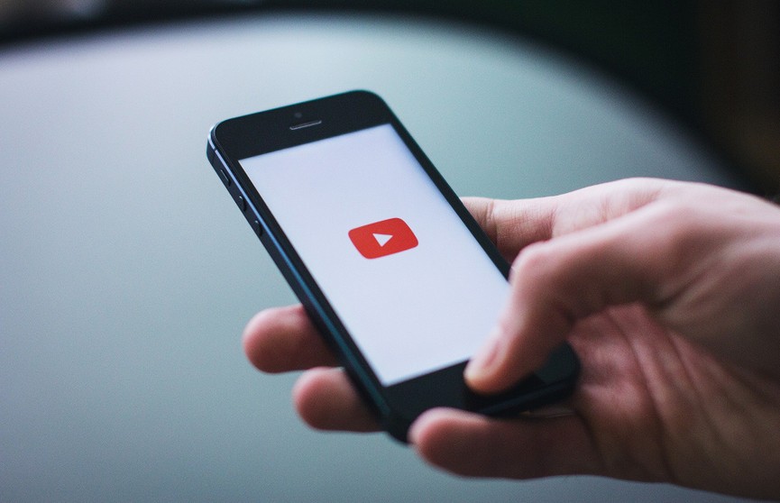 Реклама в каждом видео и налоги для иностранных видеоблогеров: какие изменения ввел YouTube?