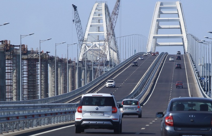 Движение по Крымскому мосту временно перекрыли