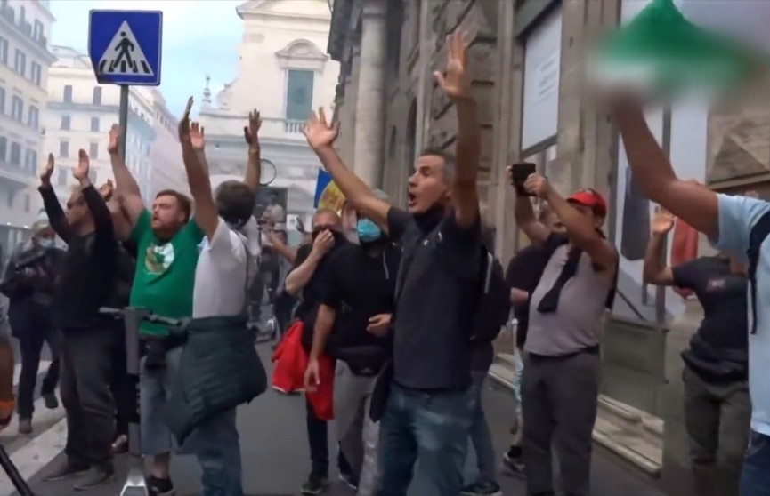 Антиковидные протесты в Европе: столкновения с полицией, петарды, дымовые шашки