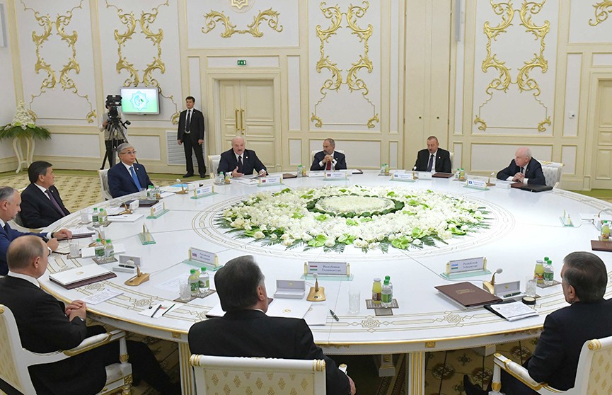 Лукашенко на саммите СНГ призвал поддержать белорусскую инициативу о «поясе цифрового добрососедства»