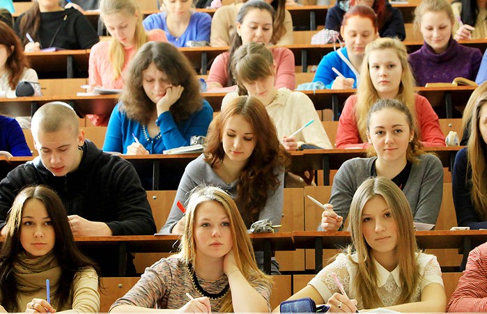 «Как списать на экзамене» – самый популярный запрос студентов в поисковике. «Яндекс» составил ТОП-10. Посмотрите, точно улыбнетесь!