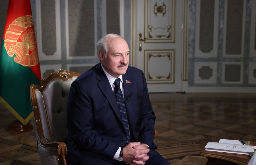 Лукашенко в интервью CNN: Беларусь в составе России – абсолютная глупость! Это выдумка Запада