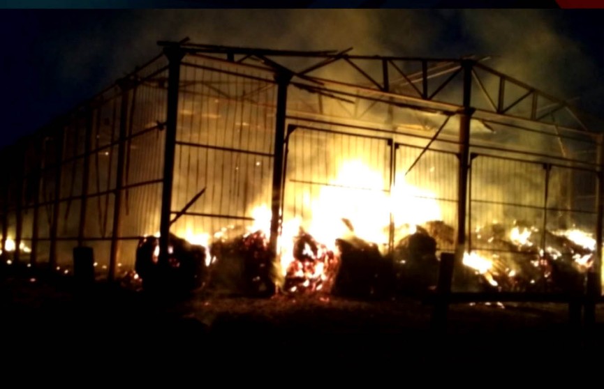 Пожар в Калинковичском районе: горел склад