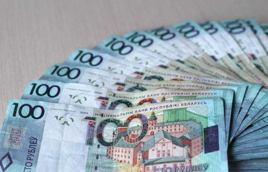 Главный бухгалтер двух предприятий в Бресте обманула работодателей на почти 80 тысяч рублей