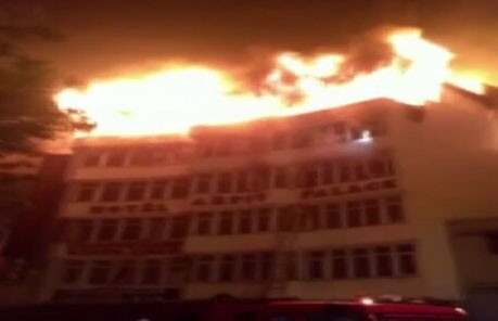 ЧП в Индии: не менее 17 человек погибли в результате пожара в Нью-Дели
