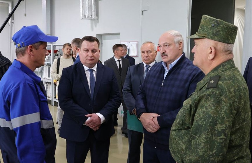 Александр Лукашенко посетил Витебскую область. В центре внимания – военно-промышленный комплекс