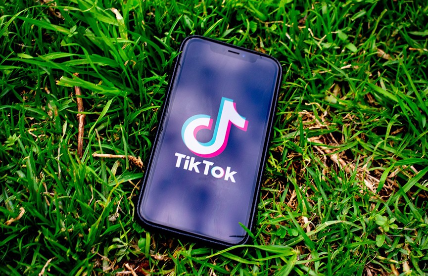 На Украине начали блокировать TikTok-каналы ведущих российских СМИ
