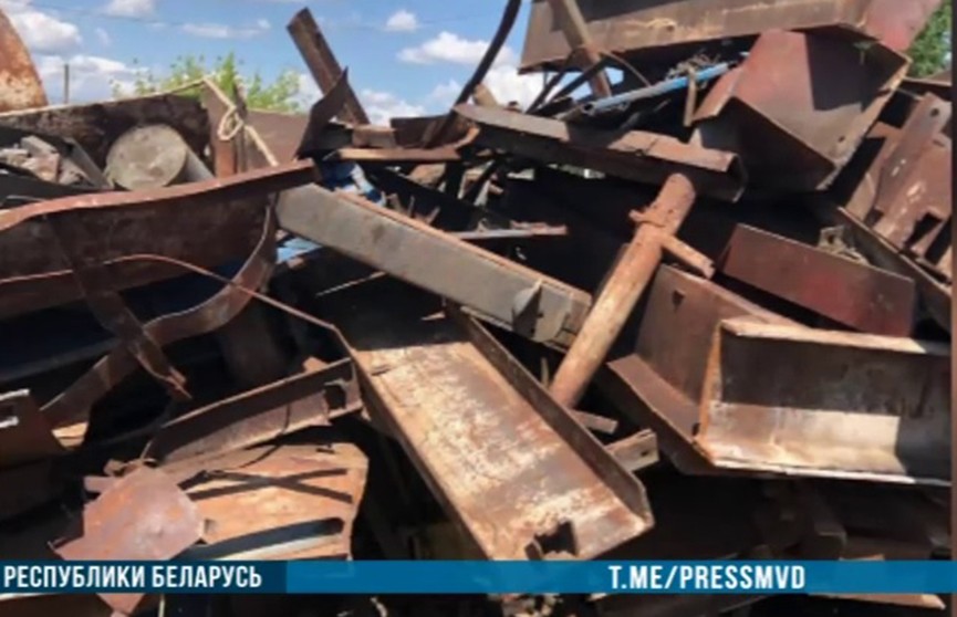 Белорус пытался незаконно вывезти в Россию более 30 тонн черного металла
