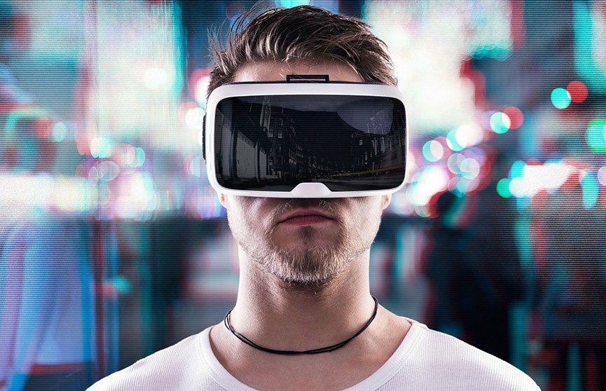 Блогер прожил неделю в виртуальной реальности (Видео)