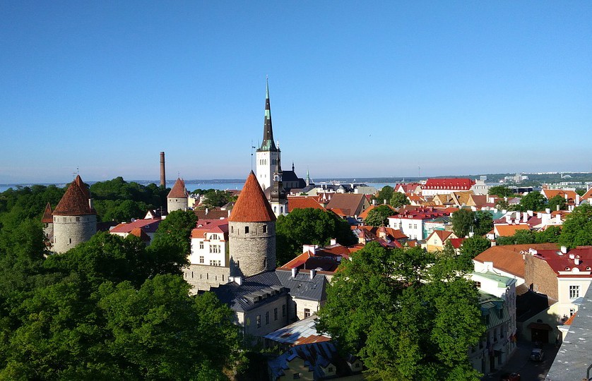 Эстония ограничила въезд в страну и выдачу виз для россиян