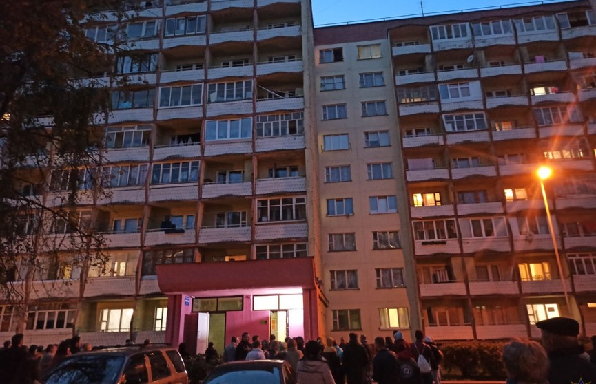 Пожар в общежитии Минска: 300 человек эвакуированы