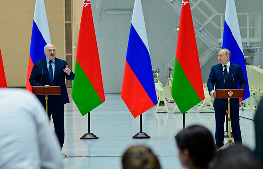 Совместные проекты в экономике и освоение космоса: Александр Лукашенко и Владимир Путин провели встречу на космодроме Восточный