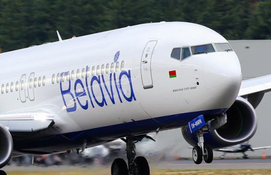 Самолёт «Белавиа» был вынужден вернуться в минский аэропорт: пассажир почувствовал себя плохо