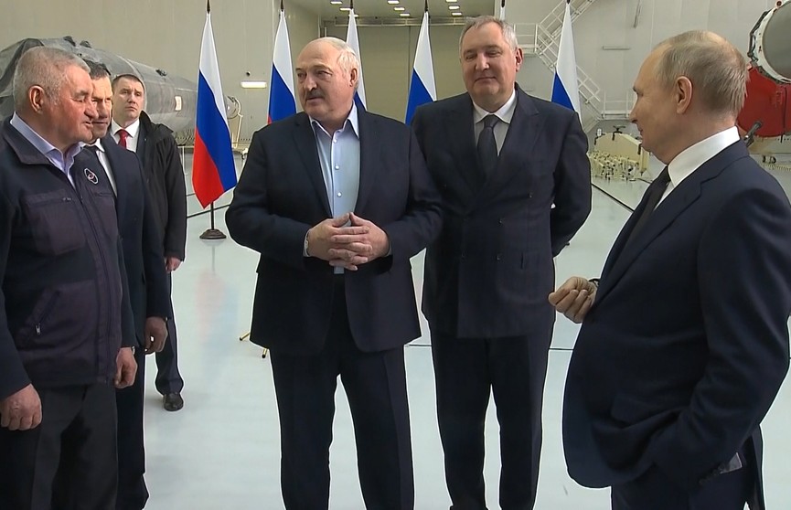 Лукашенко на Дальнем Востоке: космические пуски, бескрайние возможности интеграции, производство продуктов – какие перспективы открыла поездка?