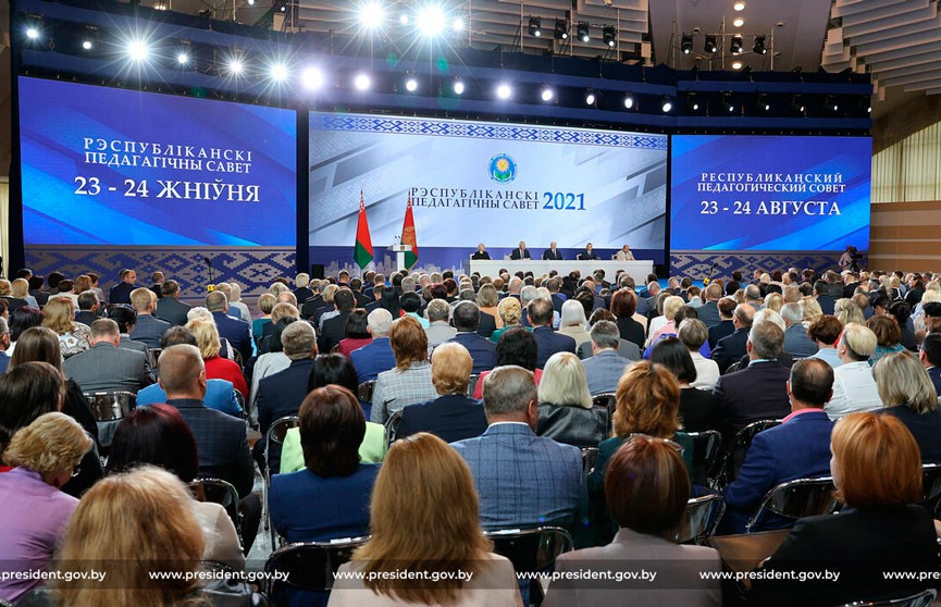 Лукашенко: молодежь во все времена одинаковая – бунтарская