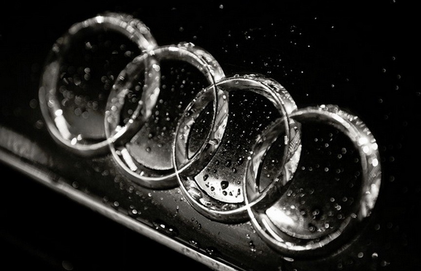 Автокомпания Audi заявила о смене логотипа