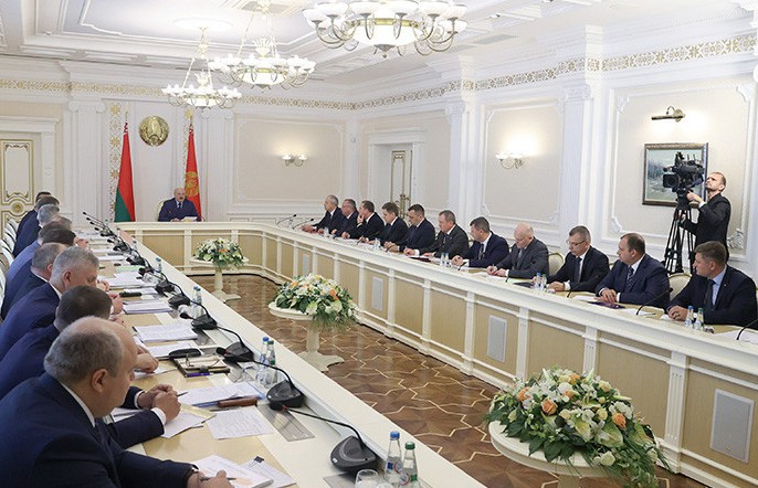 Лукашенко: Санкции – это шантаж в международном масштабе