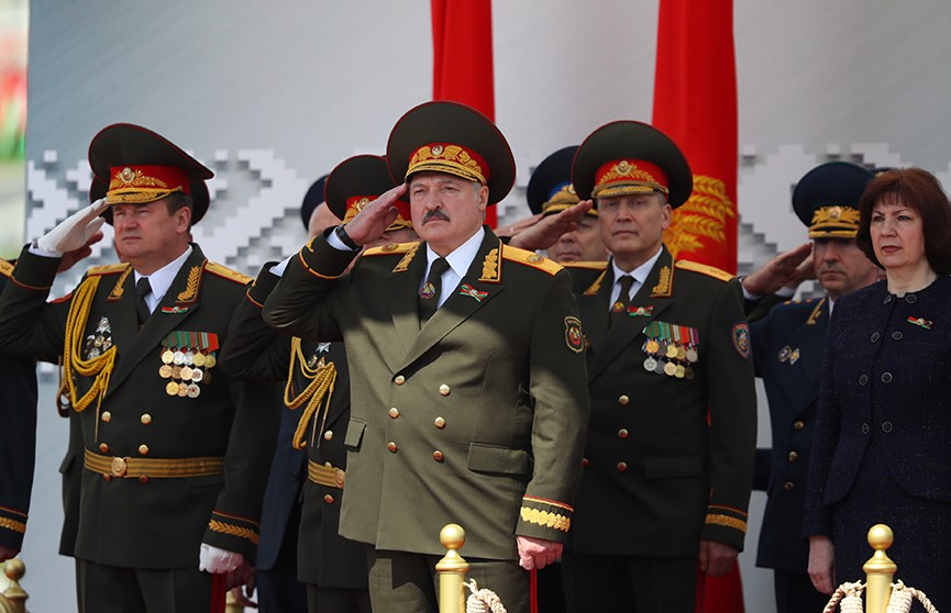 Лукашенко: Не торопитесь осуждать нас, наследников Победы