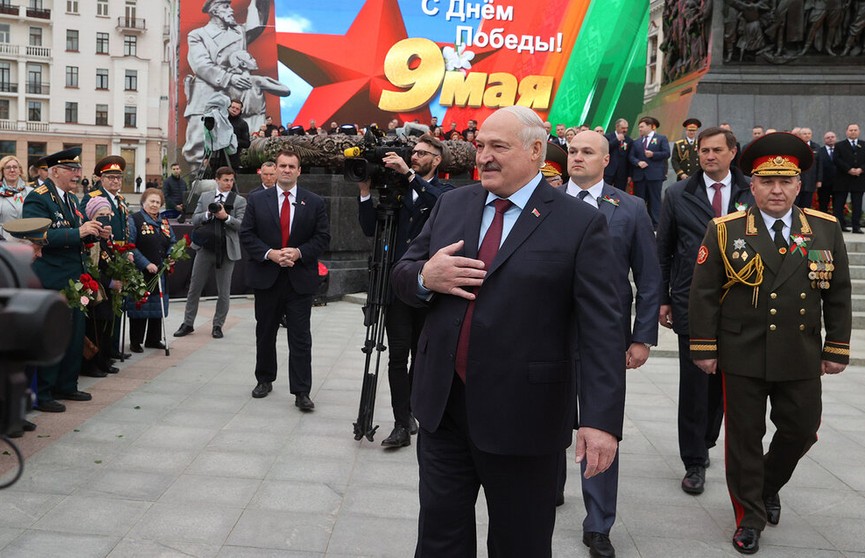 А. Лукашенко заявил, что нам нужно сплотиться, чтобы избежать ядерного апокалипсиса и мировой войны