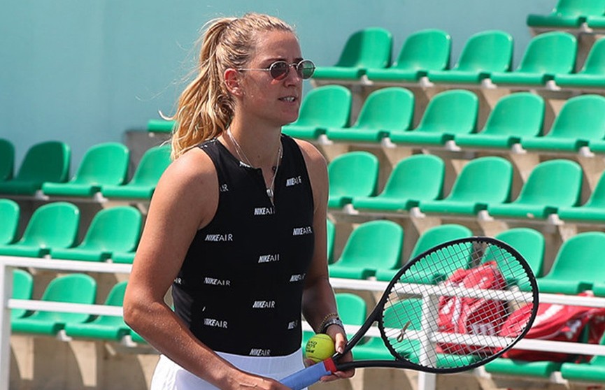 Виктория Азаренко победила на старте турнира в Дубае