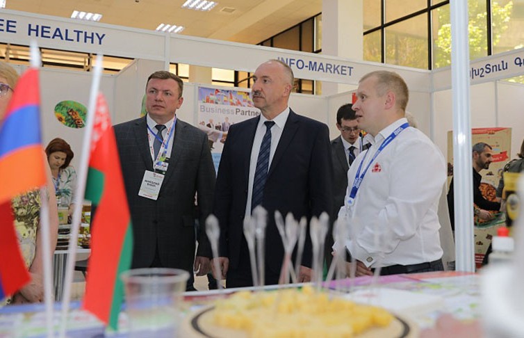 Белорусские продукты представлены на международной выставке в Ереване