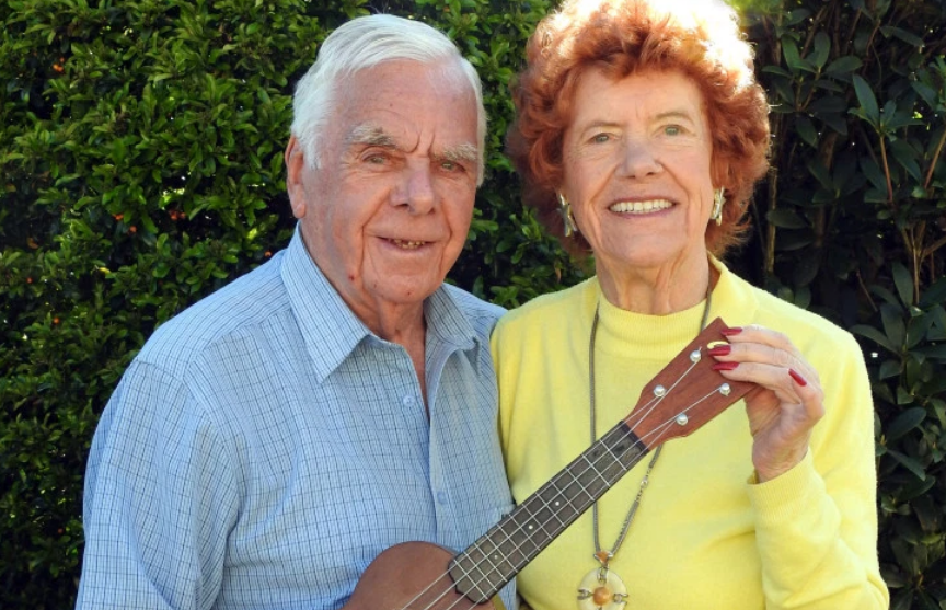 Коронавирус помог обрести любовь 97-летним пенсионерам