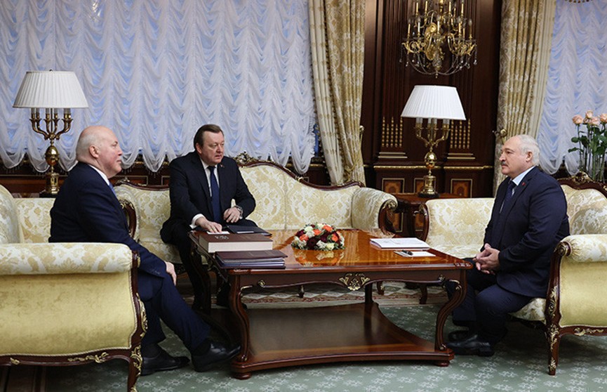Александр Лукашенко провел встречу с госсекретарем Союзного государства Дмитрием Мезенцевым