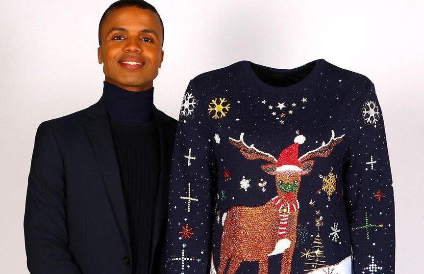 Британский художник создал самый дорогой рождественский свитер. Его стоимость — 30 тысяч фунтов