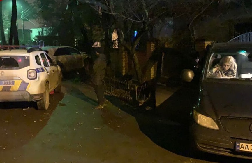 В Киеве полицейский устроил пьяное ДТП и влетел в забор