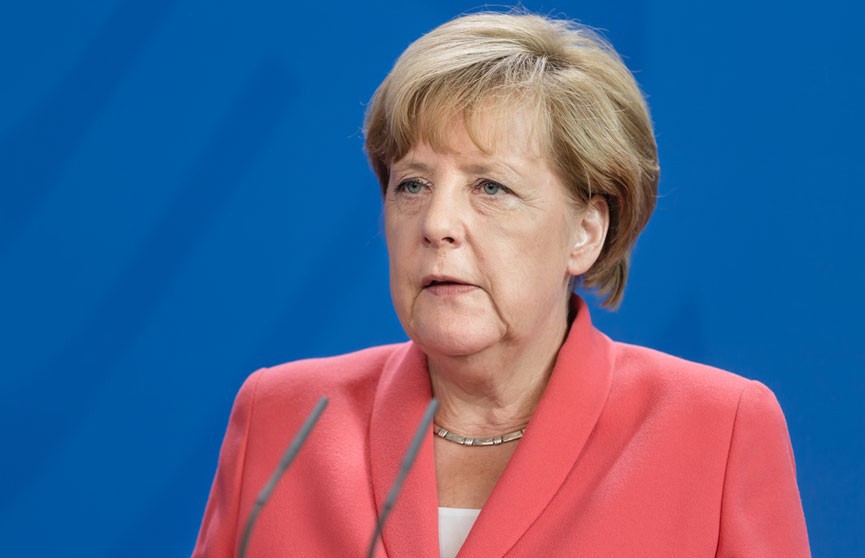 Меркель считает верным непринятие в 2008 Украины в НАТО