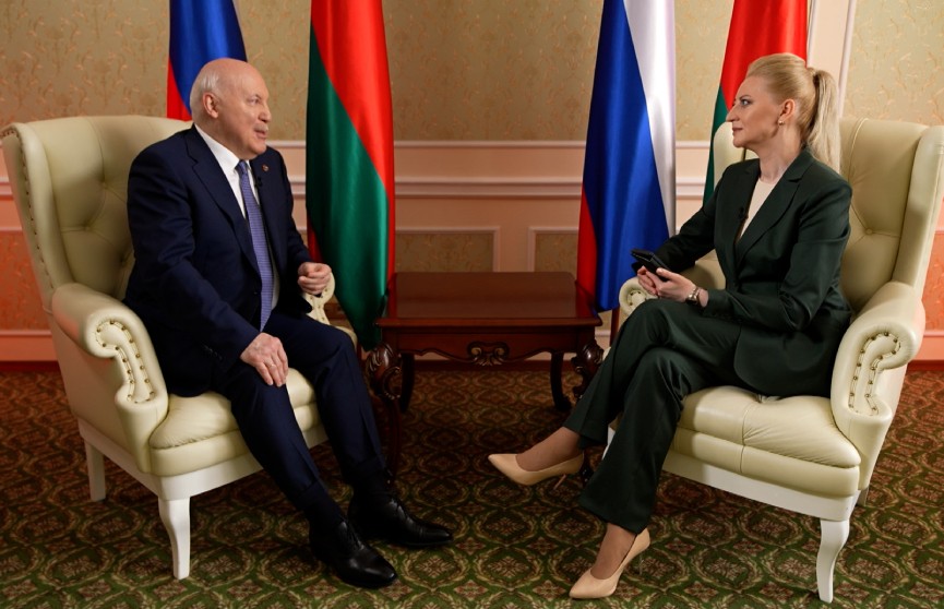 «Стоимость звонка из Беларуси уменьшили». Мезенцев рассказал, какие вопросы будут рассмотрены в рамках союзной интеграции