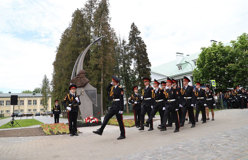 В Полоцке открыли памятник в честь героя Беларуси Никиты Куконенко