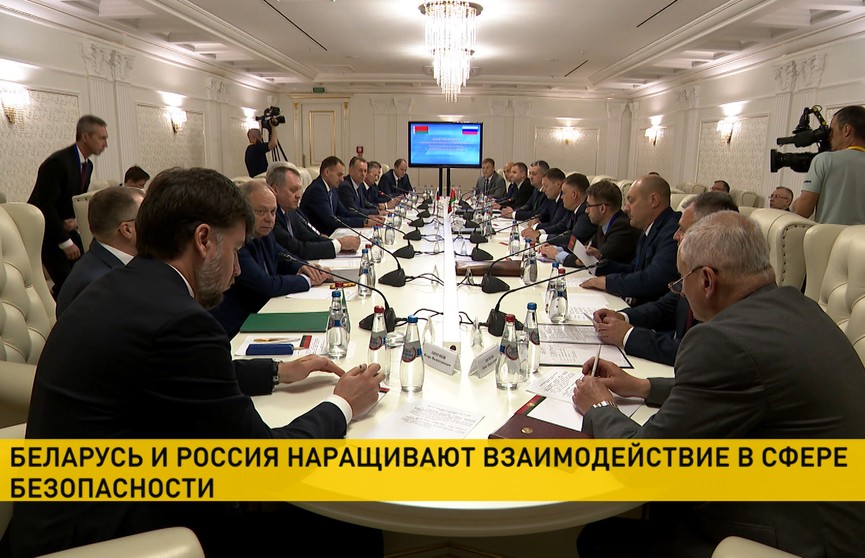 Необходимо углублять российско-белорусское взаимодействие в сфере обороны. В Минске состоялась встреча по линии ОДКБ