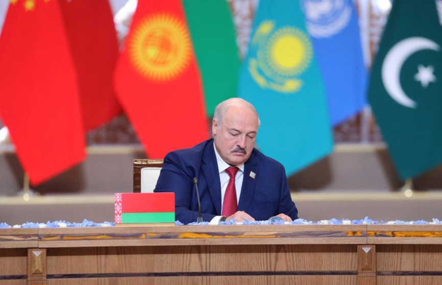 Александр Лукашенко о ШОС: здесь слушают и слышат друг друга