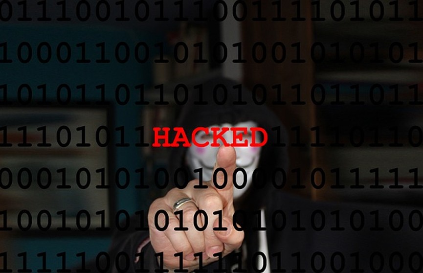 Хакеры сопроводили кадры выступления Петра Порошенко по телевидению антиукраинскими призывами