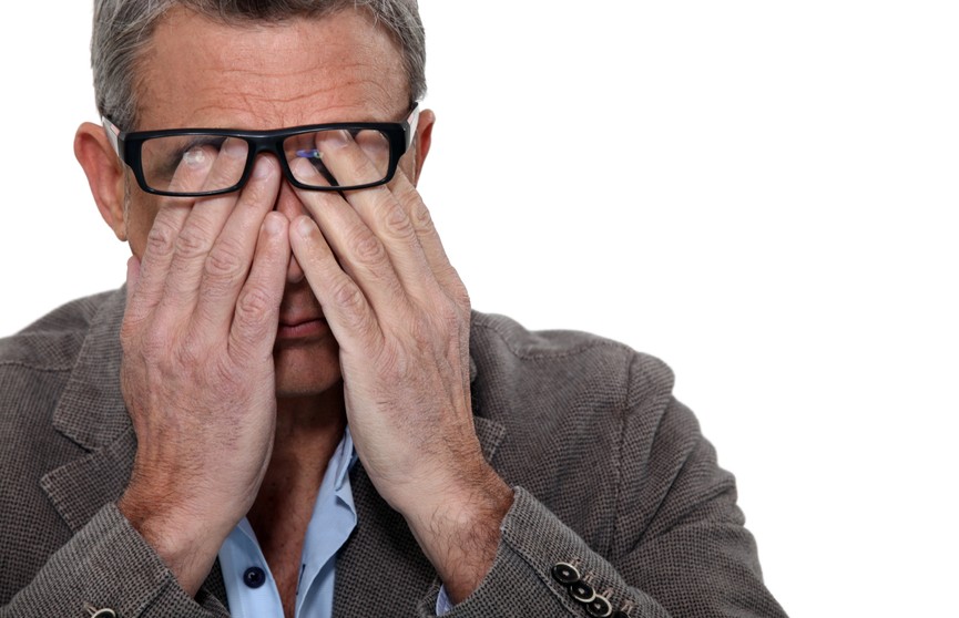 Как глаза реагируют на простуду и как их лечить? Рассказал врач