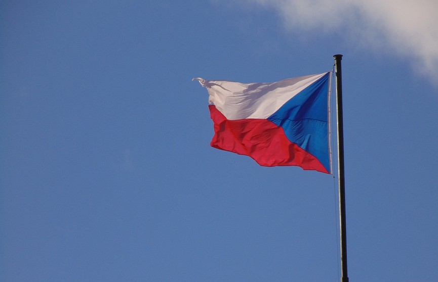 Президент Чехии высказался за принятие россиян, которые бегут от частичной мобилизации