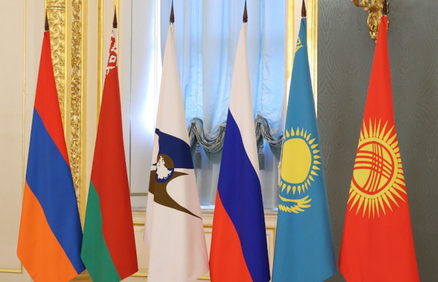 Лидеры стран ЕАЭС поручили начать переговоры с Монголией о заключении временного торгового соглашения