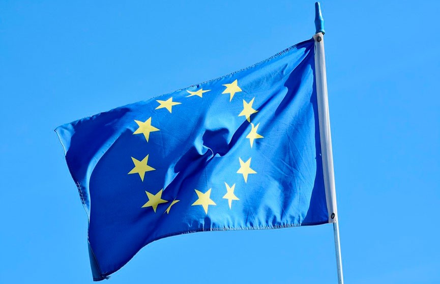Глава Евросовета заявил, что ЕС не будет оплачивать отправку боевых самолетов Украине