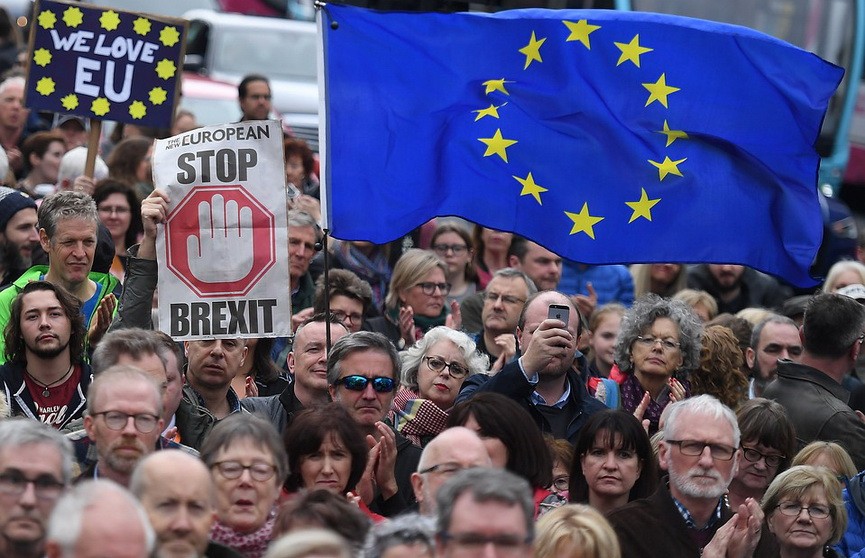 Более 700 тысяч британцев вышли на акцию за повторный референдум по Brexit в Лондоне